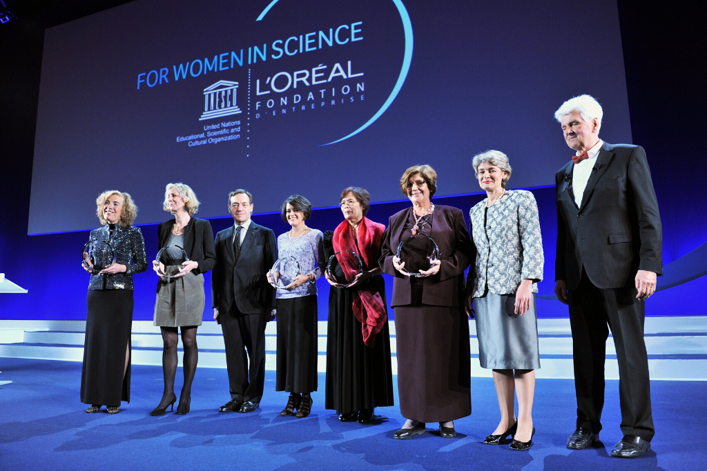 Ceremonia de entrega de los Premios l'Oréal-Unesco "Por las mujeres en la ciencia" - Moneytrans blog